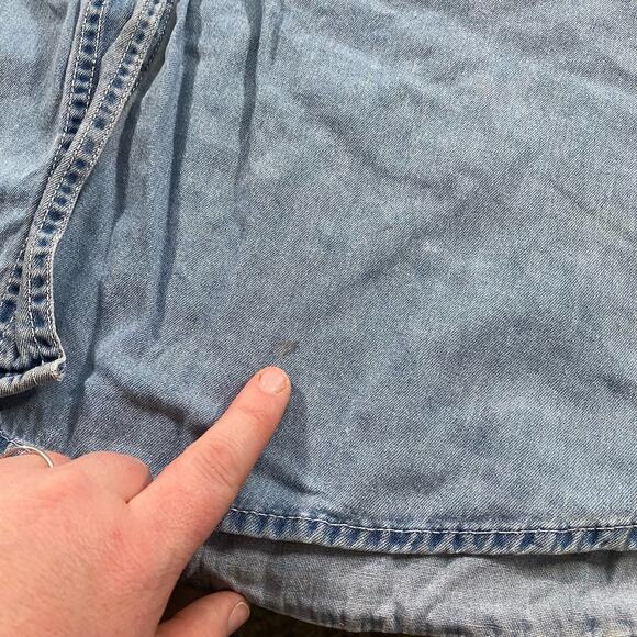 Tweety Bird 26/28 Womens Button Up Blue Denim Looney Tunes Floral Collared - Picture 8 of 9